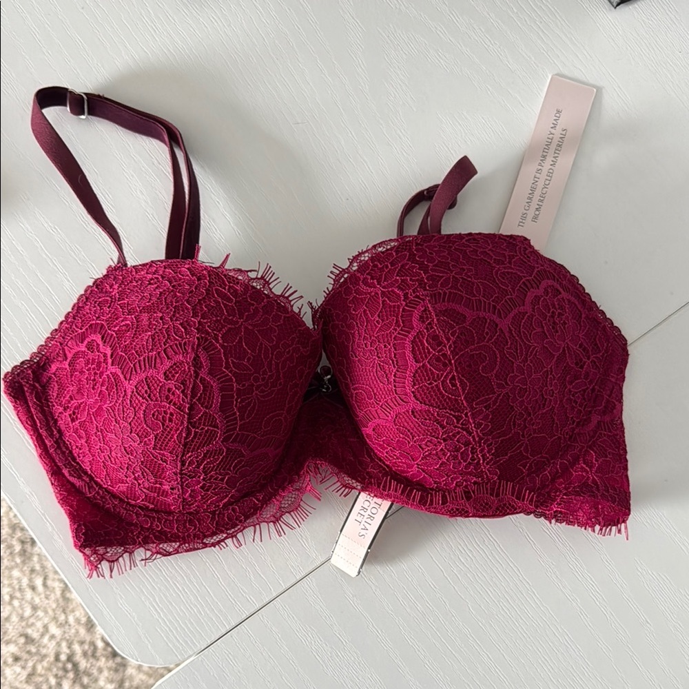 Elegant Lace Burgundy Bra